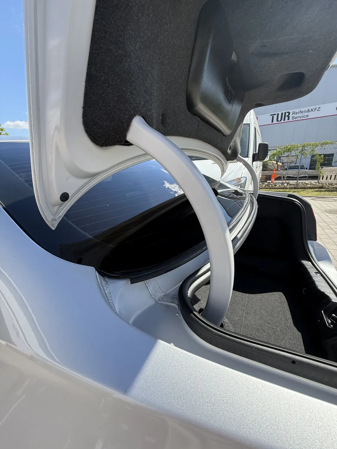 Express Transport und Dienstleistungen GmbH - BMW