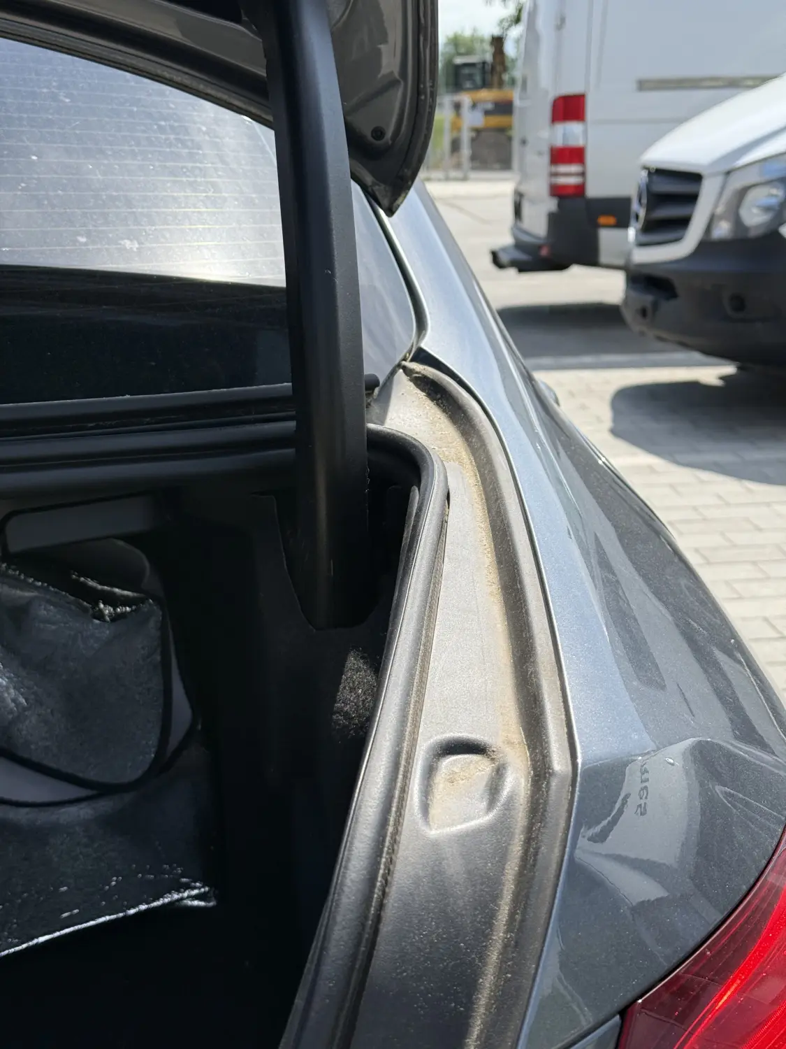 Express Transport und Dienstleistungen GmbH - Mercedes